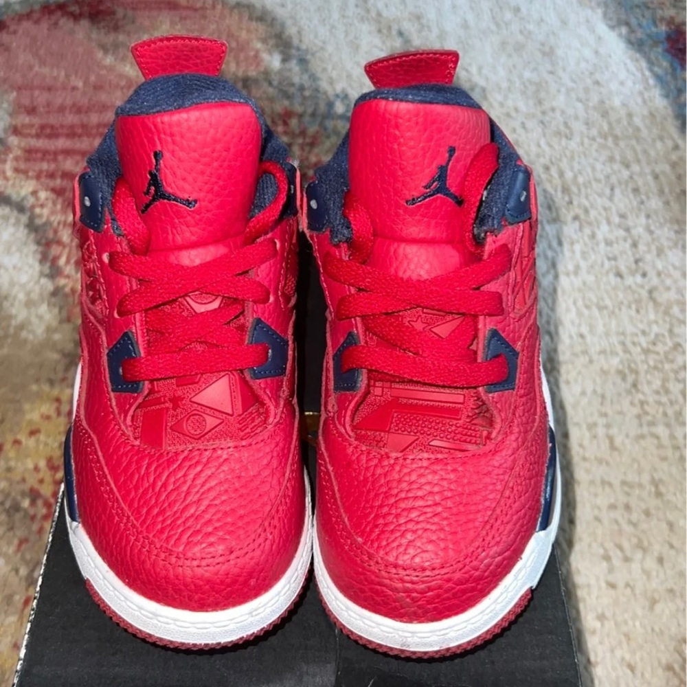 Air Jordan toddler sneakers